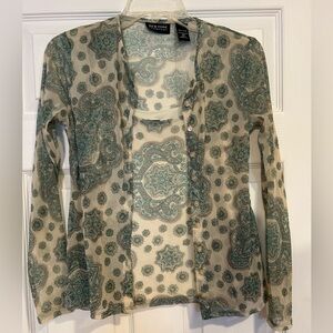 New York & Company Sage Paisley Button-Front Long Sleeve Camisole Set 💚